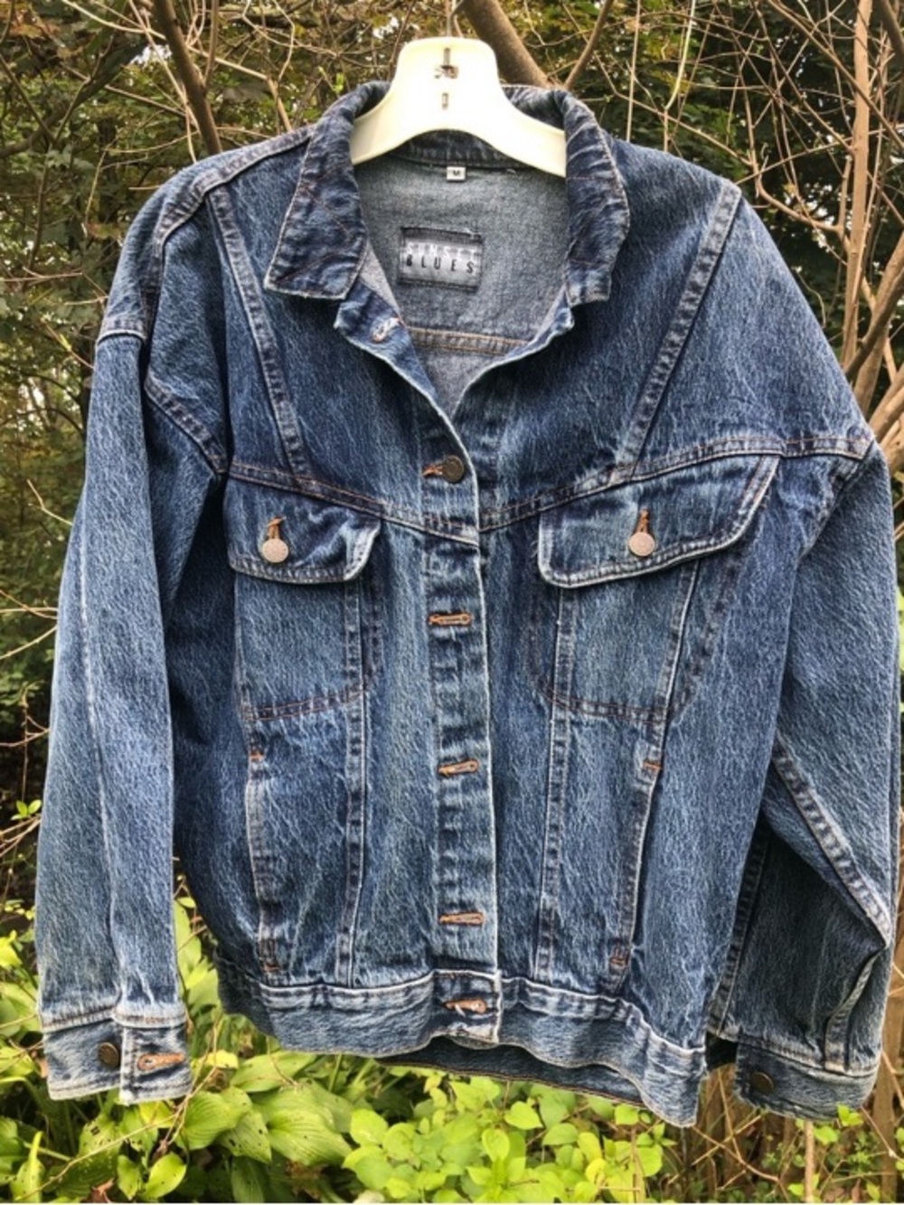 Vintage Blue Denim Jean Jacket with Button-Front size medium